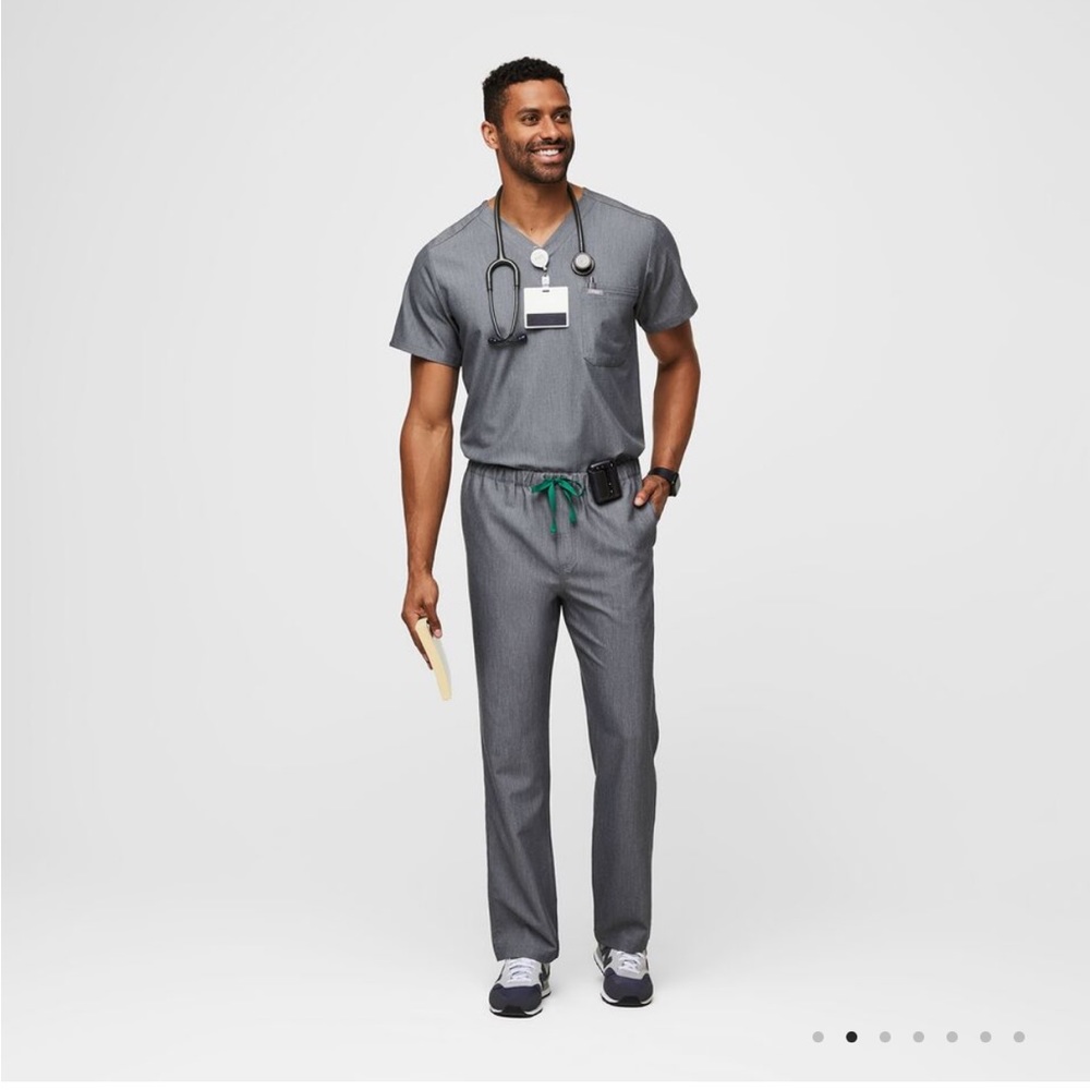Pisco basic scrub pants figs